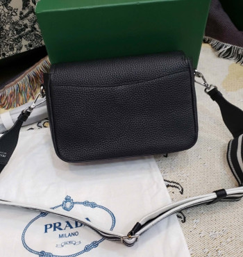 Prada đeo chéo (lsh7348)