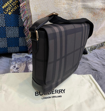 túi đeo chéo burberry (lsh6563)