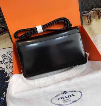 prada (lsh7455)