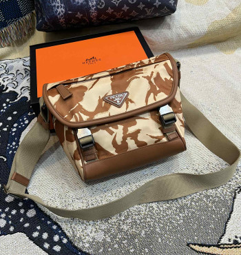 prada túi đeo chéo (lsh7016)